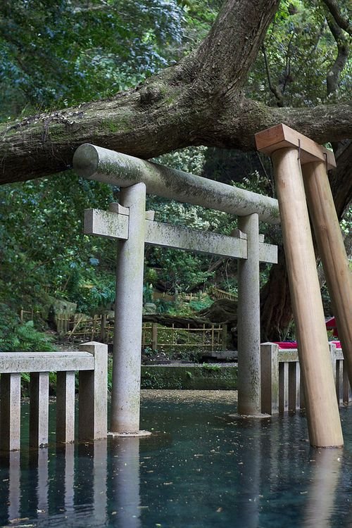 💧 미타라시 연못 (미타라시이케) 이미지 7